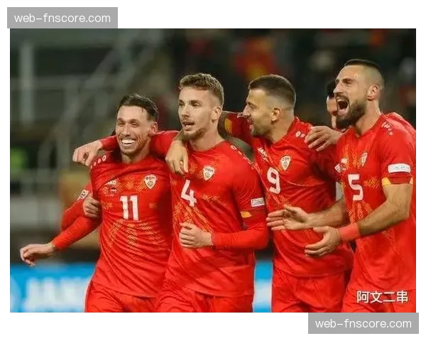 科隆依赖定位球和边路传中，主场战术体系分析